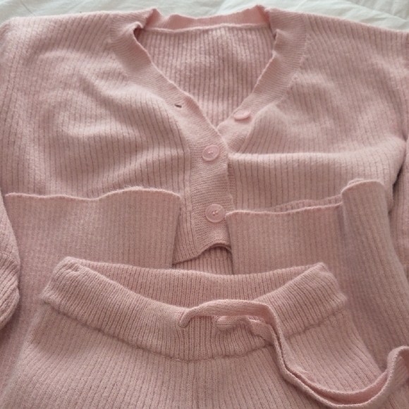 Shein Cozy Pink Cropped Cardigan and Pants Sweater Set NWOT - Picture 2 of 15